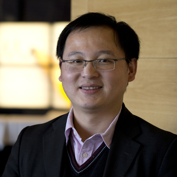 Xinliang Feng​ 