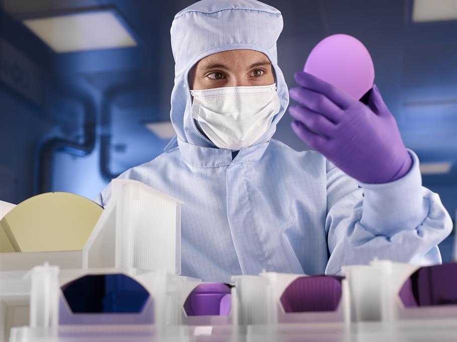 Scientist working in a laboratory