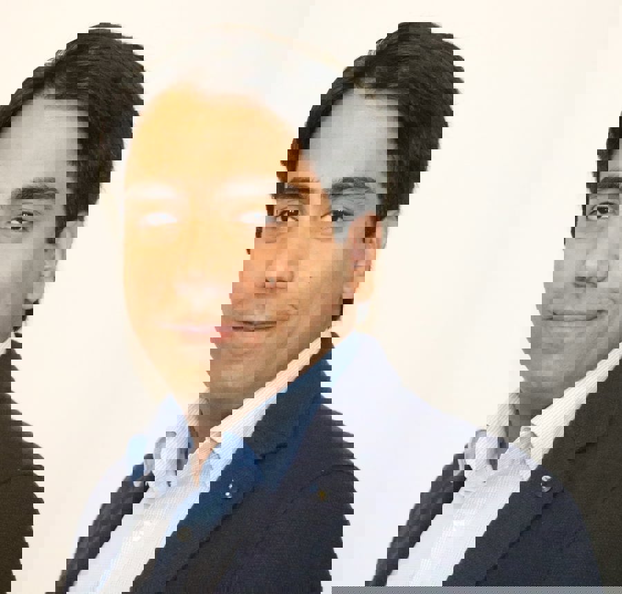 Ali Shaygan Nia portrait.