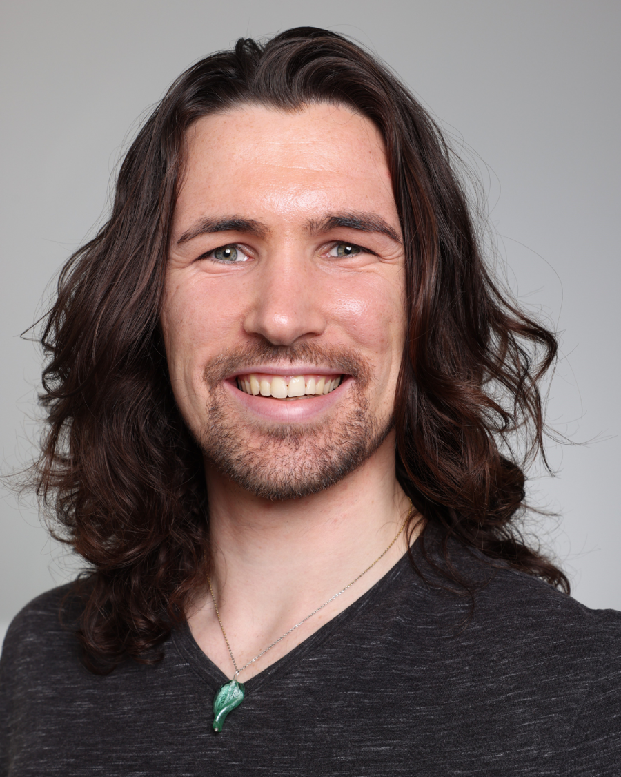 Jack Maughan Postdoctoral Researcher in Tissue Engineering & Neural Interfacing @ TCD, RCSI & AMBER Poster Award Winner on sustainable use of graphene Graphene Week 2024