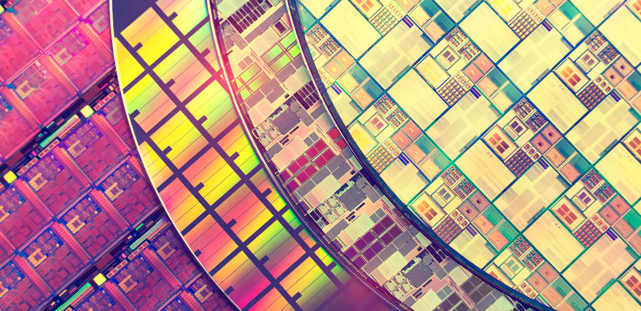 multi coloured wafers: The goal of the 2D Pilot Line (2D-EPL) is to further strengthen the European ecosystem in the development of integration modules for photonics and electronics prototyping services.