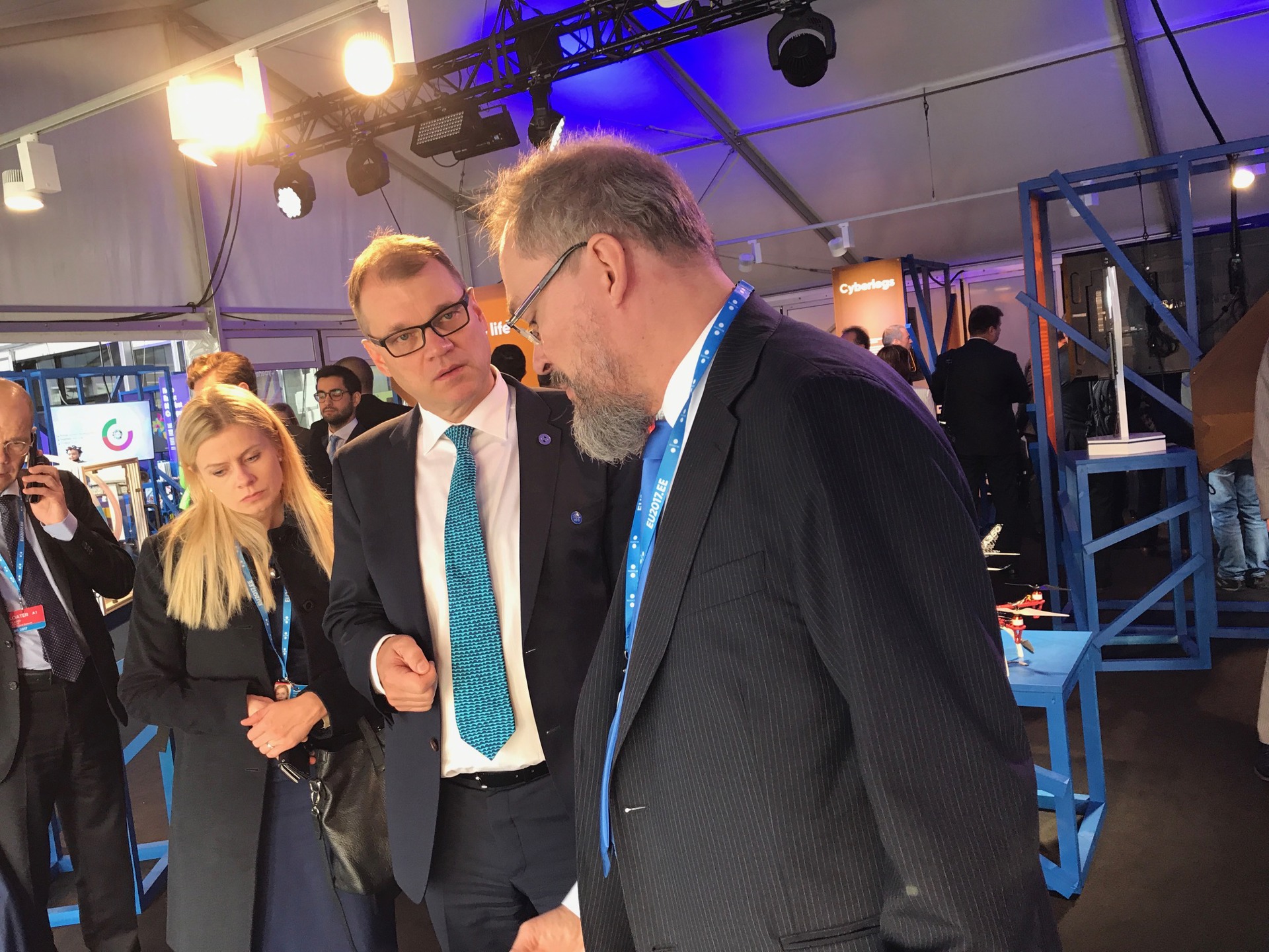 The Graphene Flagship Director meets the Finnish Prime Minister
