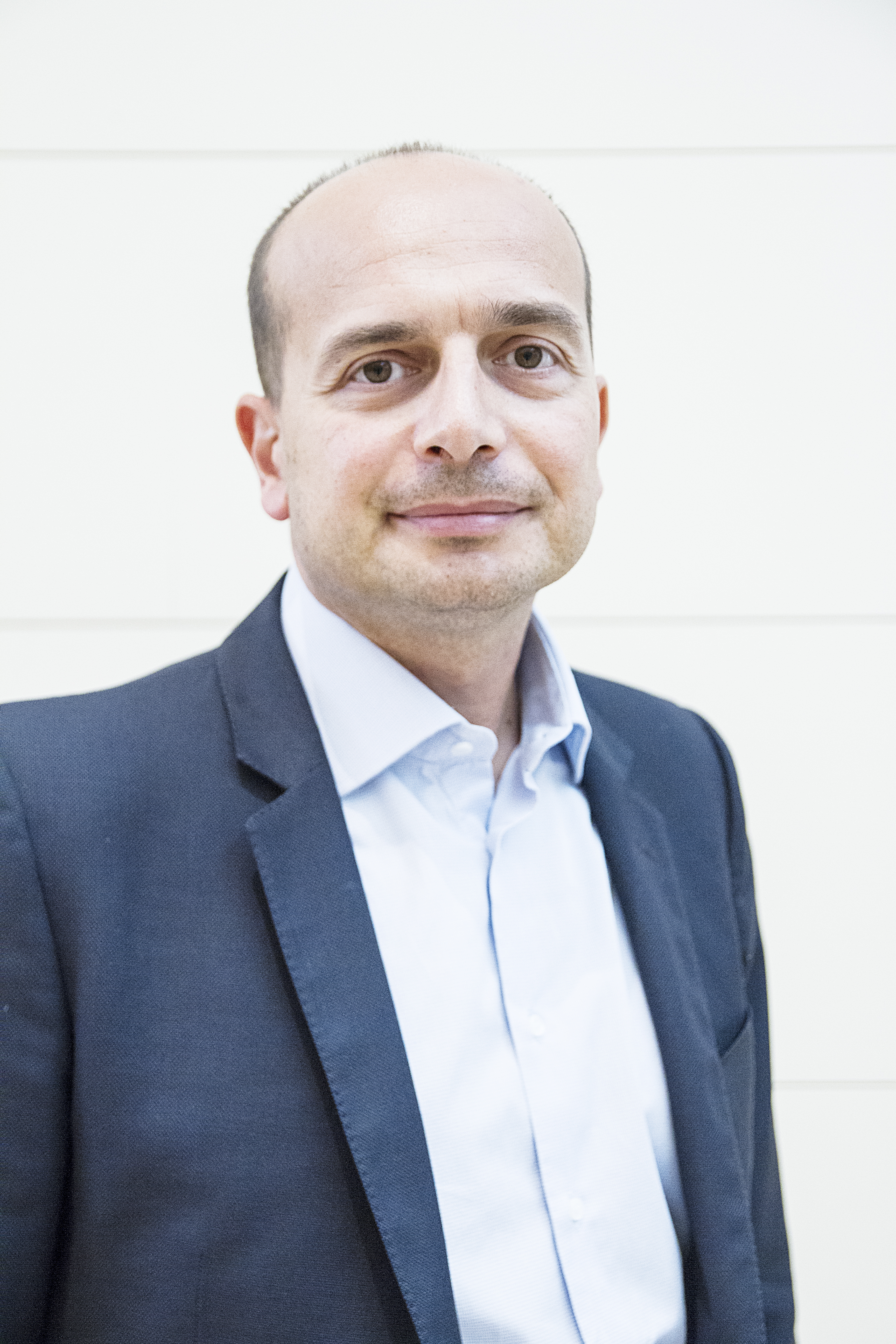 Meet our scientist Vincenzo Palermo