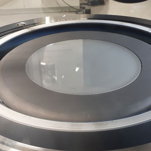 graphene grown on sapphire